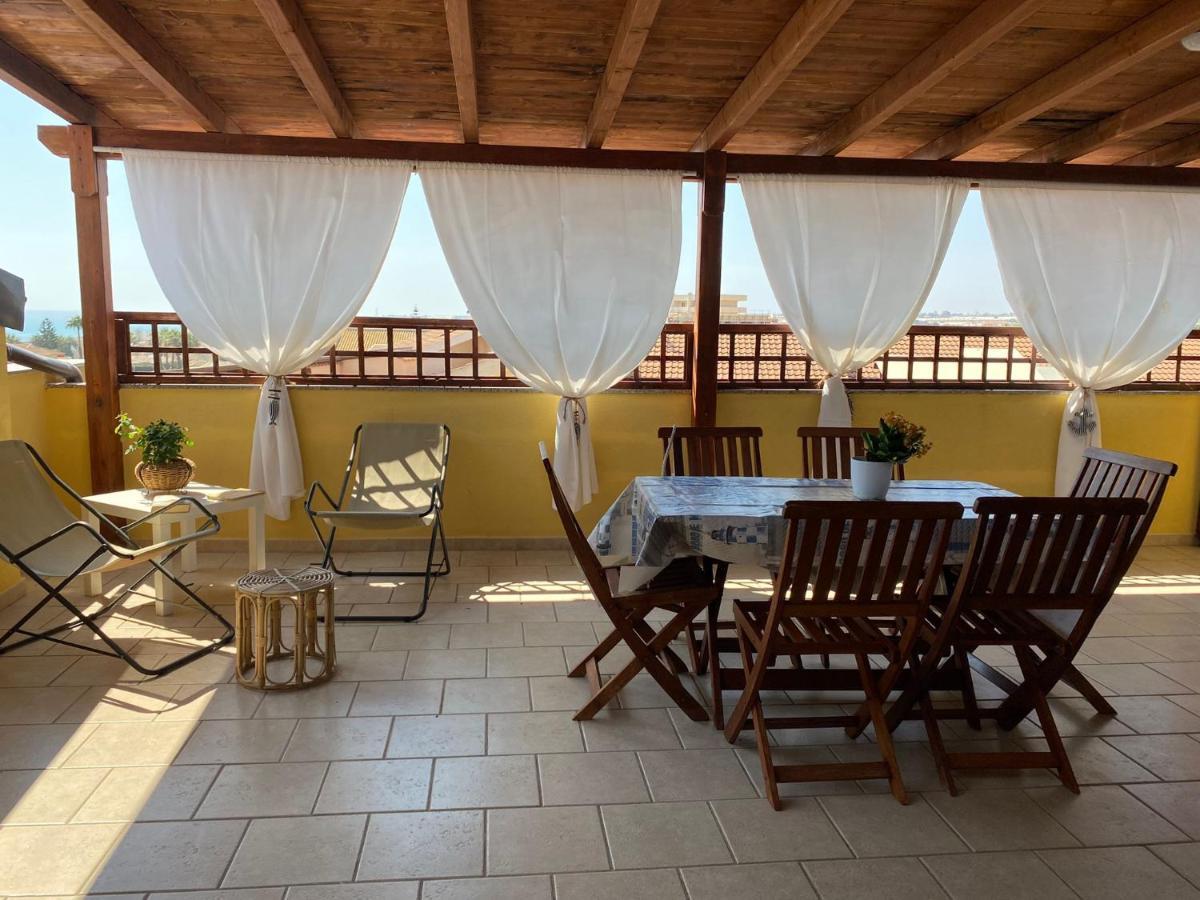 Casa Vacanze Il Giardino Dei Girasoli Marina di Ragusa Luaran gambar