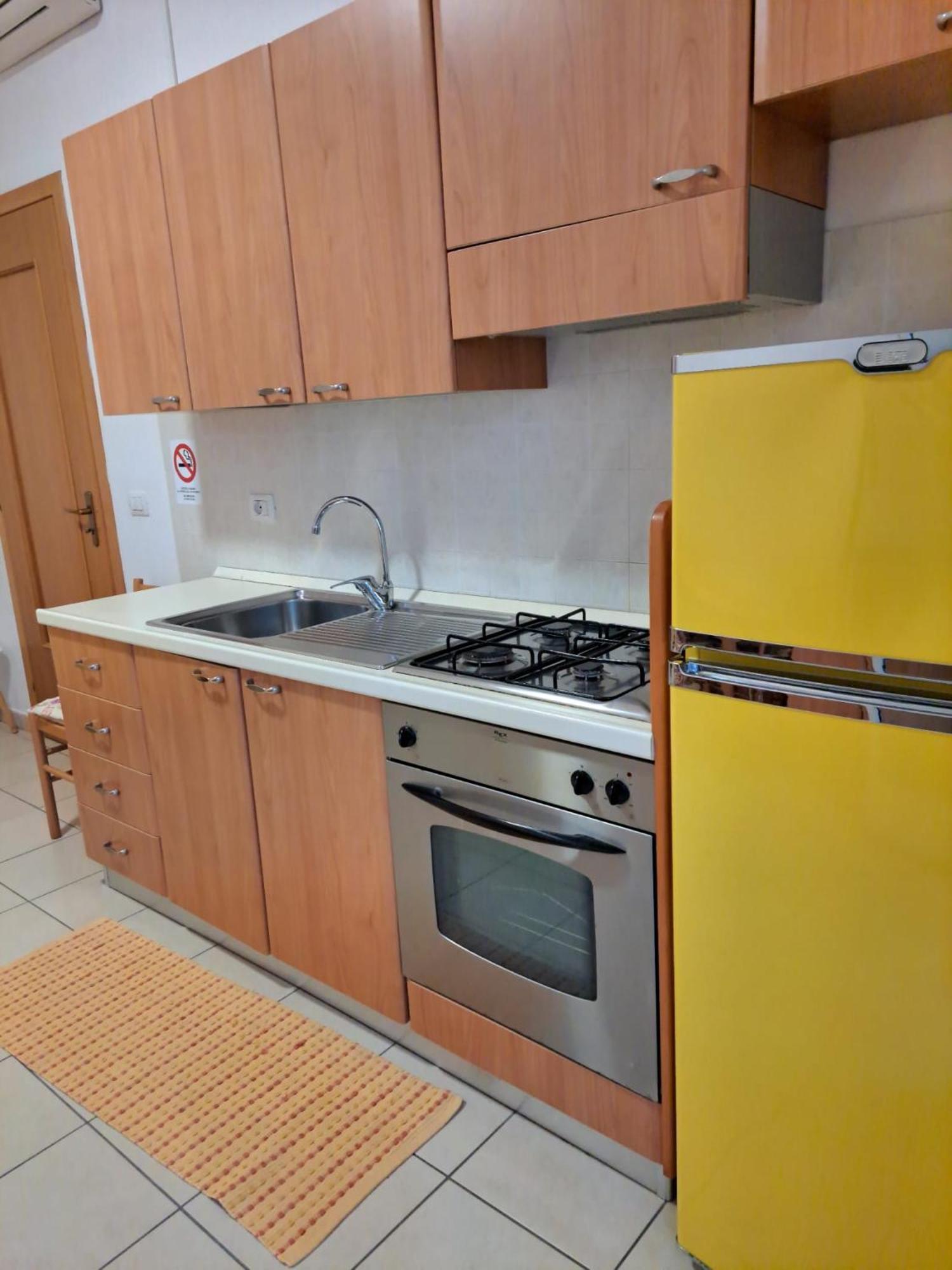Casa Vacanze Il Giardino Dei Girasoli Marina di Ragusa Luaran gambar