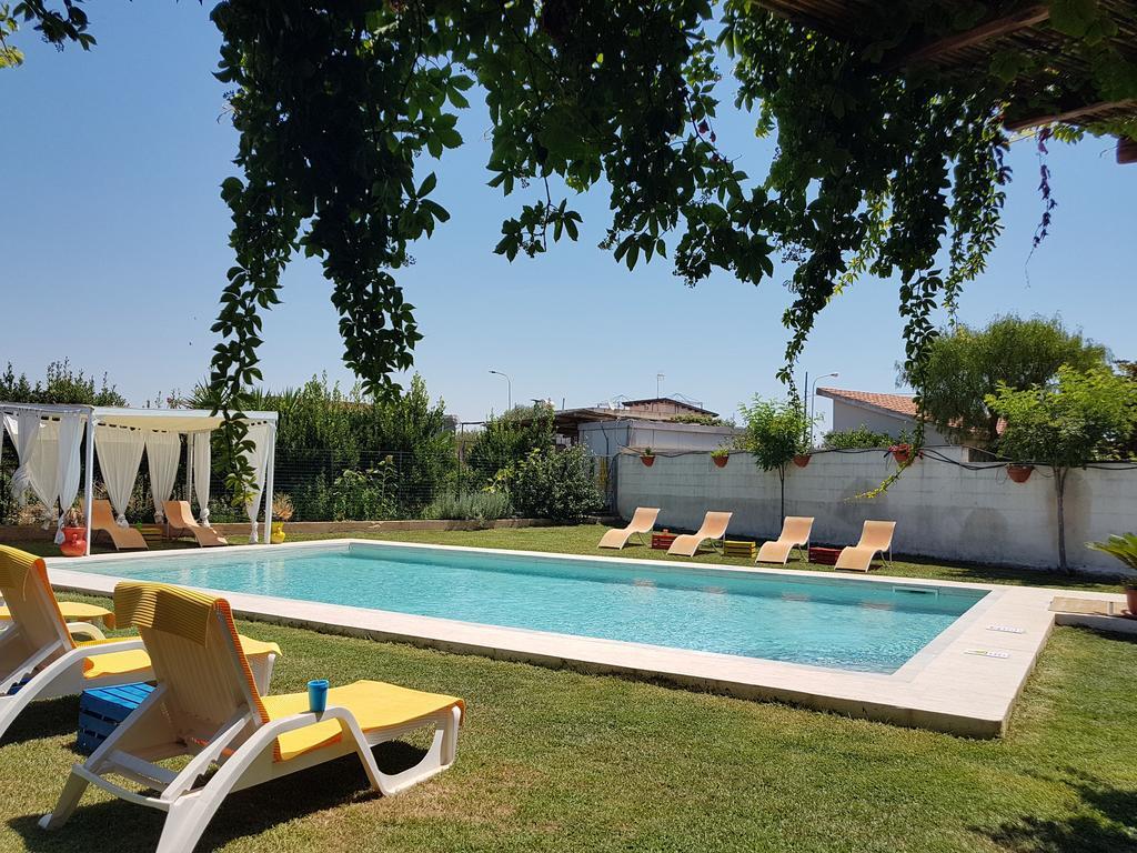 Casa Vacanze Il Giardino Dei Girasoli Marina di Ragusa Luaran gambar